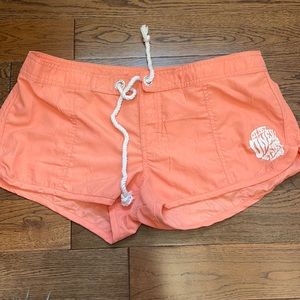 O’Neill Shorts in Coral